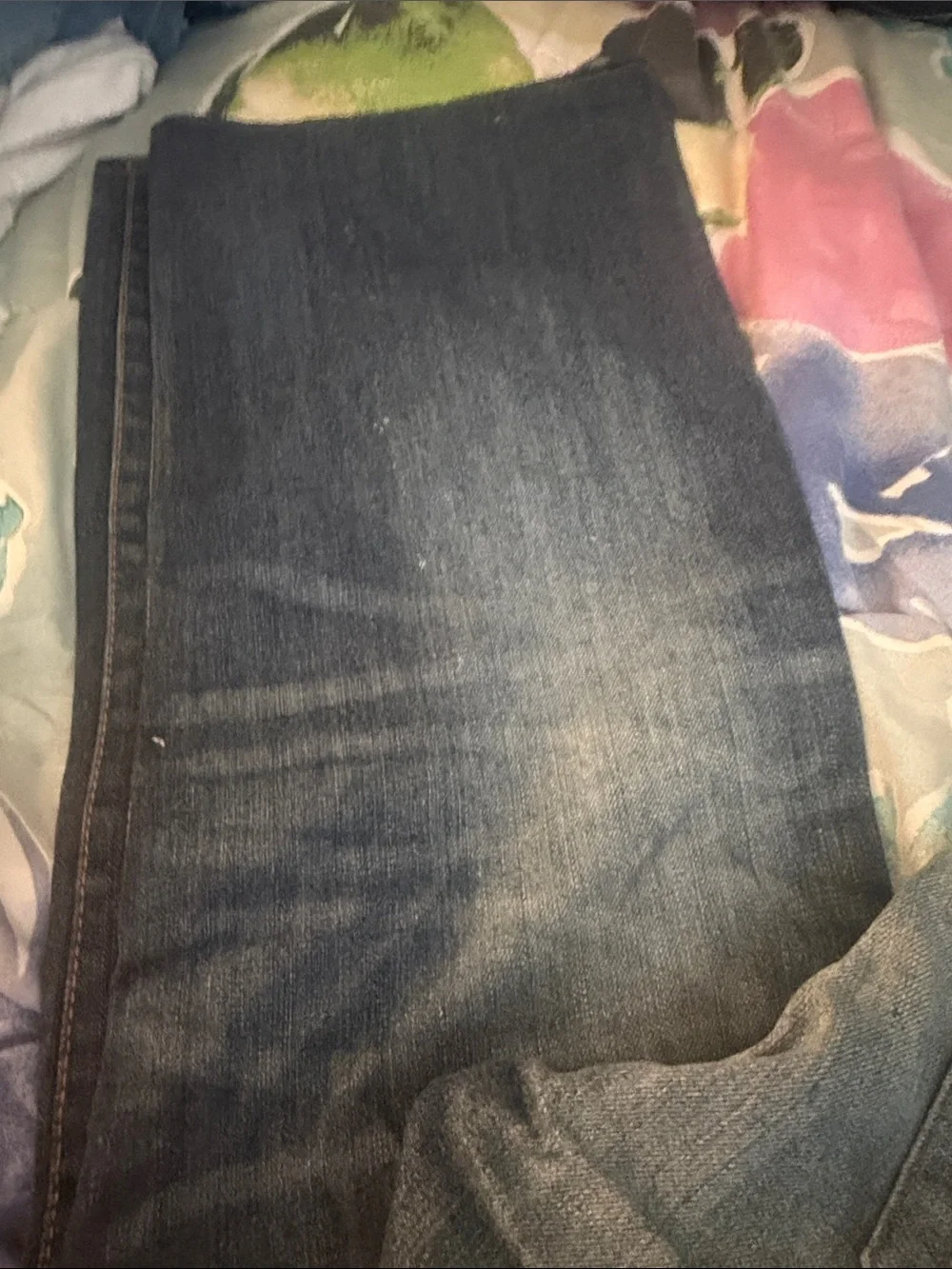 True Religion Straight Jeans in Dark Blue Denim with Red Label